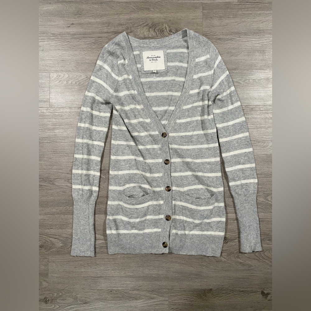 Abercrombie & Fitch Gray and Cream‎ Striped Cardigan Vintage